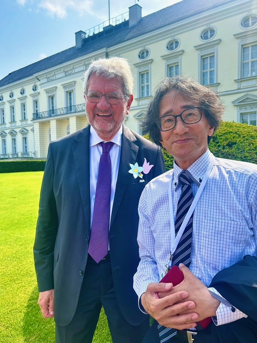 Professor Eiji Yashima (right) from the Department of Chemical Engineering, with President Robert Schlögl (left) from the Alexander von Humboldt Foundation.