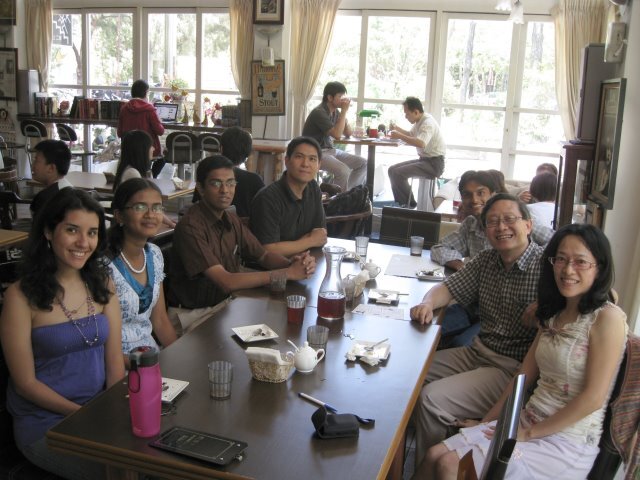 Welcome lunch at the Socrates’ Café. From bottom left, clockwise: Ms. Larissa Bittar (chairwoman of CoE INSA), Ms. Hemaprabha Elangovan, Mr. Srinivasan Raman, Prof. Chih-Hsing Chu (CEO of International Affairs, CoE),  Mr. Pradeep Nagaraja , Prof. Hong Hocheng (Dean of CoE), and Ms. Chia-hsing Sung (assistant of CoE).