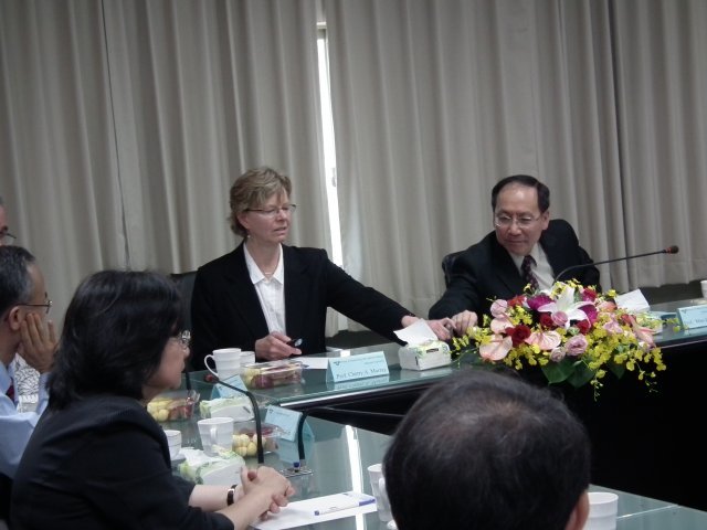 May 6, 2013 Prof. Murray, Dean of Harvard School of Engineering, Visiting College of EngineeringImage