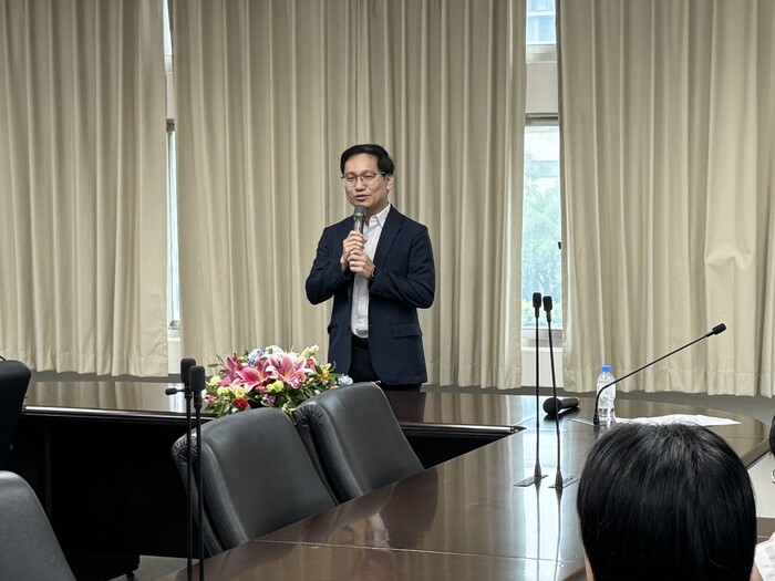 Acceptance Speech from Prof. Huang Chieh-Cheng.
