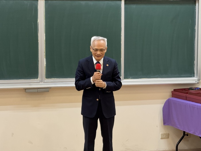 Acceptance Speech from our dearest alumnus Emeritus Professor Jau-Ho JEAN.