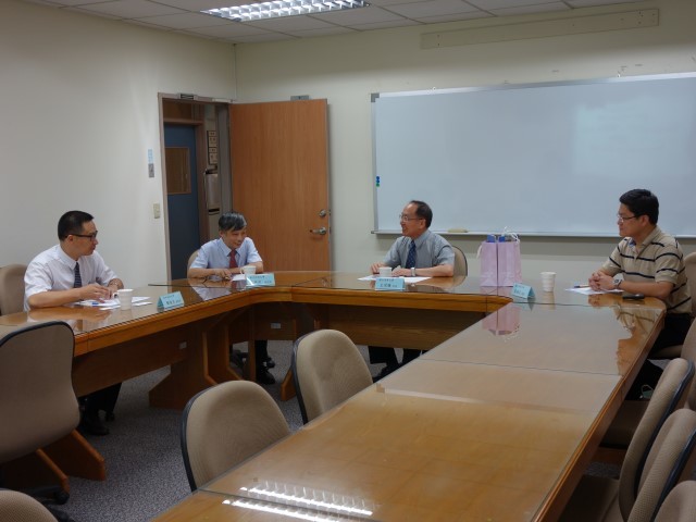 Aug 26, 2013 Associate Deans from Huazhong University of Science and Technology Visiting College of EngineeringImage
